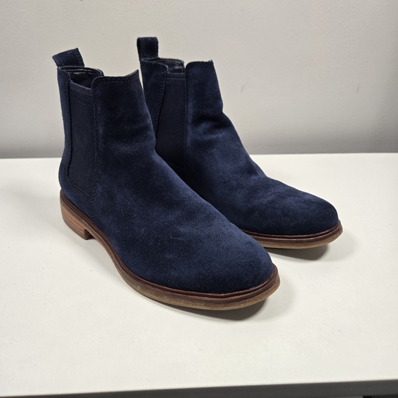Clarks Shoes - Clarks Blue Standard Fit Leather Havisham Top Boots